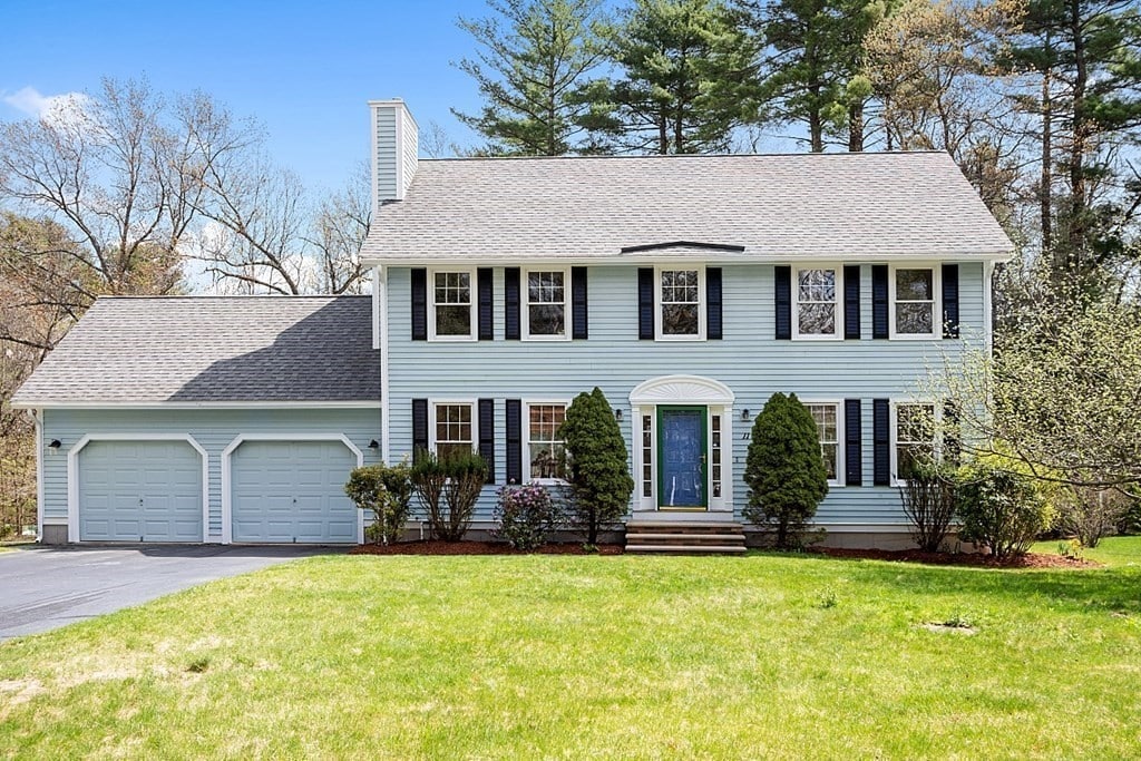 11 Hyacinth Drive, Westford, MA 01886