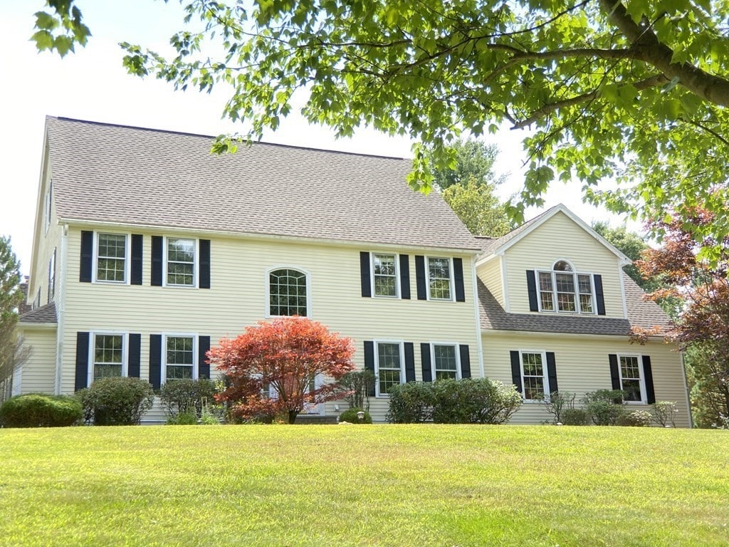 50 Cider Hill Ln, Sherborn, MA 01770