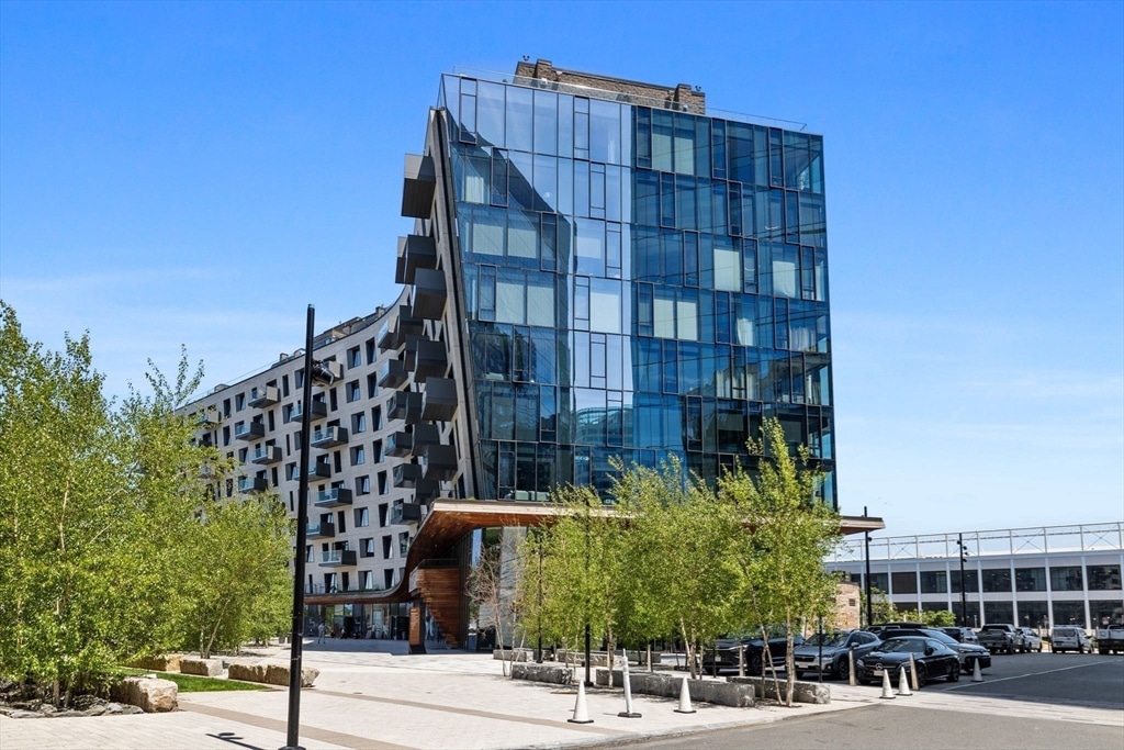 300 Pier 4 Blvd., Unit 3B Boston, MA 02210